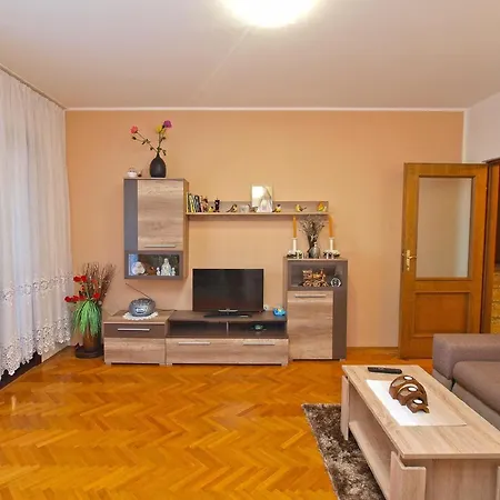 Appartement Fuer 7 Personen Ca 150 Qm In Pula-fondole, Istrien Istrische Riviera Pula