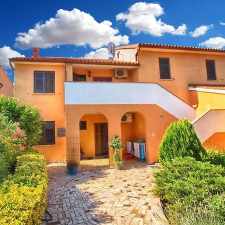 Appartement Fuer 7 Personen Ca 150 Qm In Pula-fondole, Istrien Istrische Riviera *